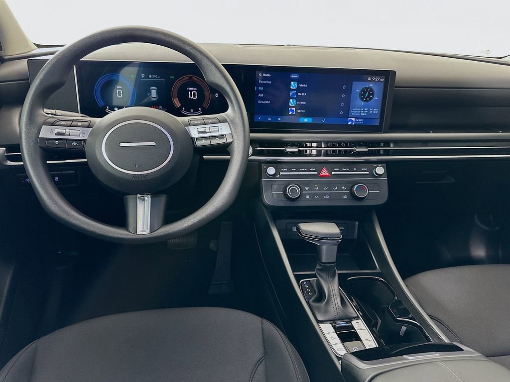 Certified 2025 Hyundai Tucson SE image 21