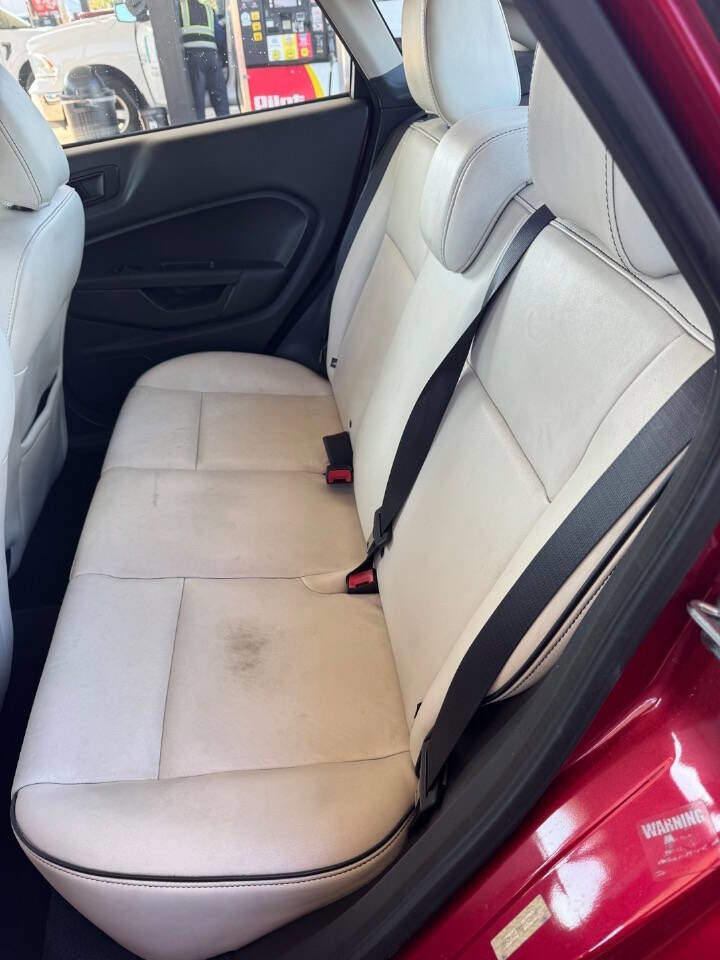 Used 2012 Ford Fiesta SEL image 17