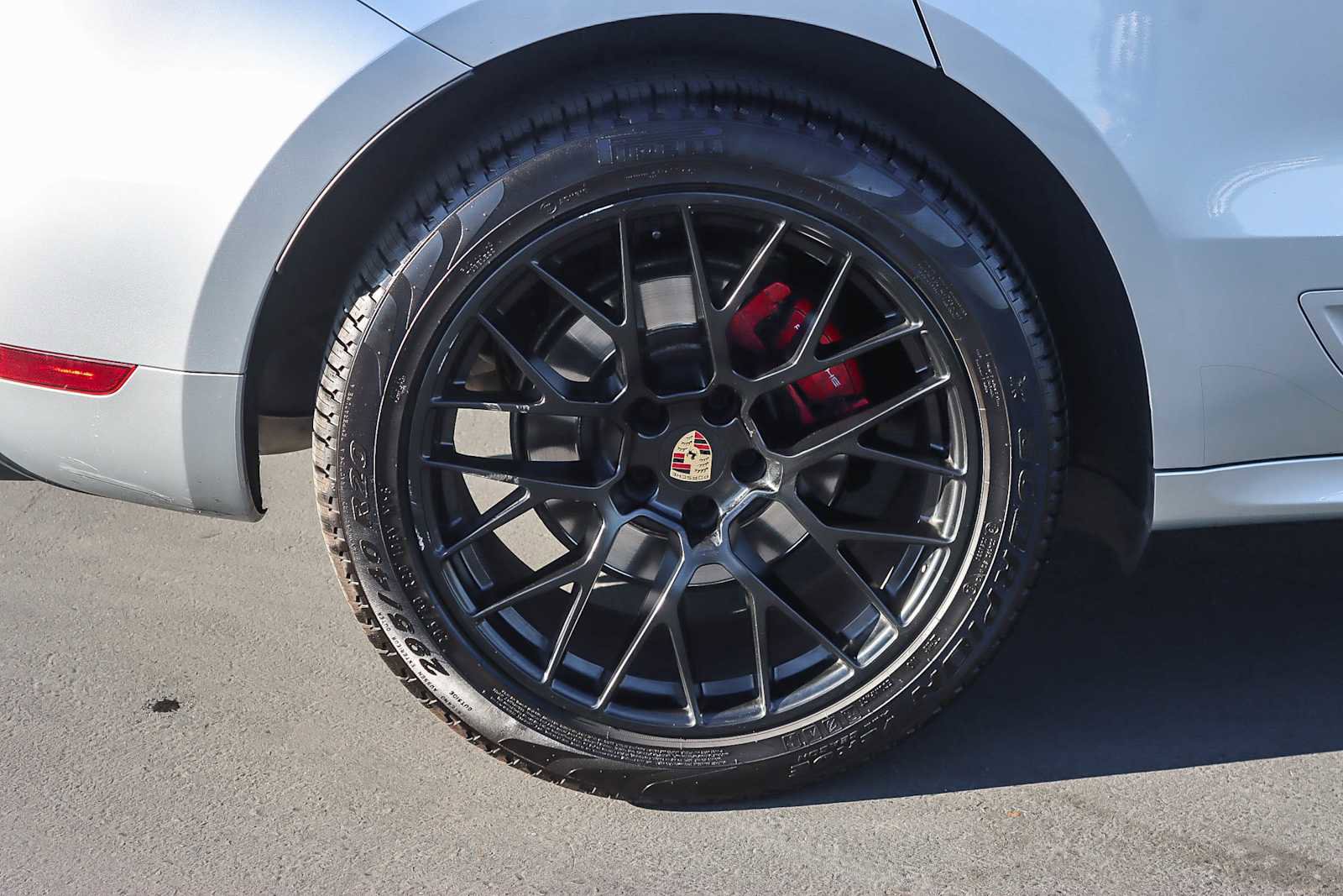 Used 2018 Porsche Macan GTS image 10