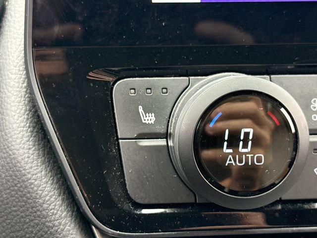 Certified 2024 Toyota Grand Highlander AWD image 34