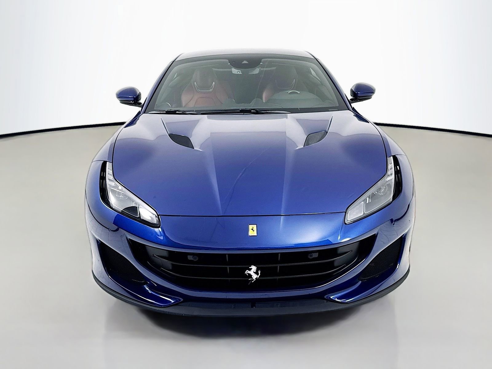 Used 2020 Ferrari Portofino image 2
