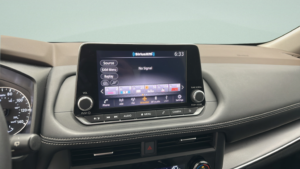 Used 2023 Nissan Rogue SV AWD/4WD image 16