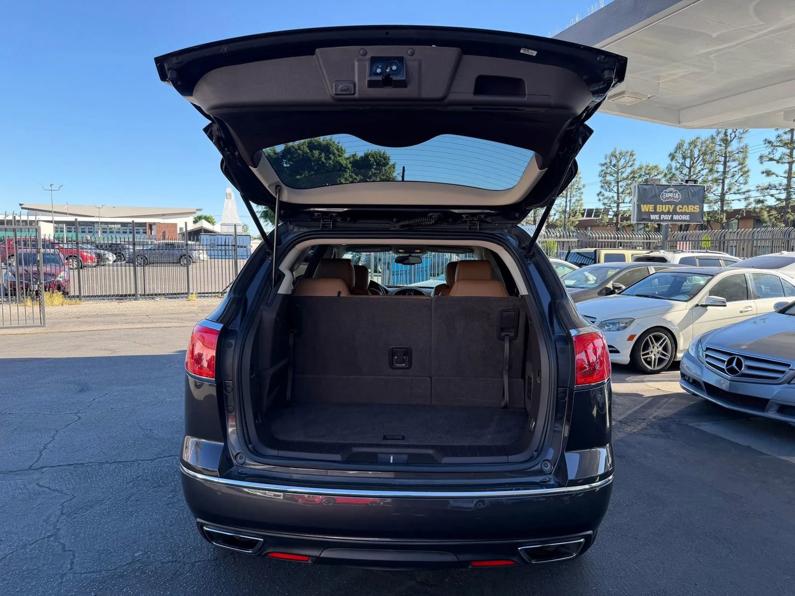 Used 2016 Buick Enclave Leather image 17