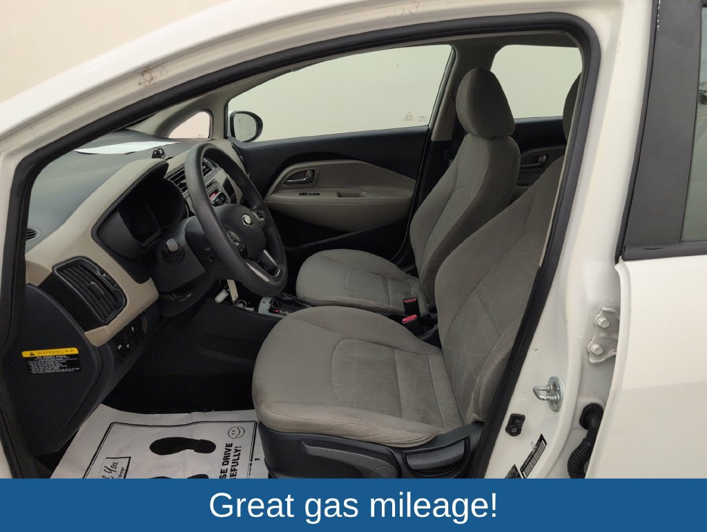 Used 2017 Kia Rio LX w/ Power Package FWD image 4