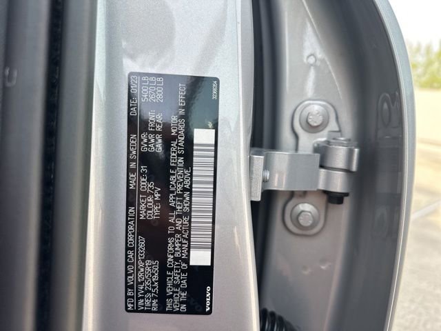 Certified 2023 Volvo XC60 B5 Plus w/ Climate Package AWD/4WD image 33