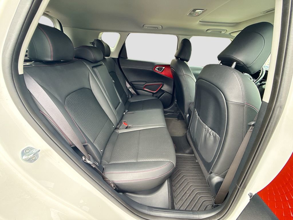 Used 2024 Kia Soul GT-Line w/ GT-Line Technology Package image 28