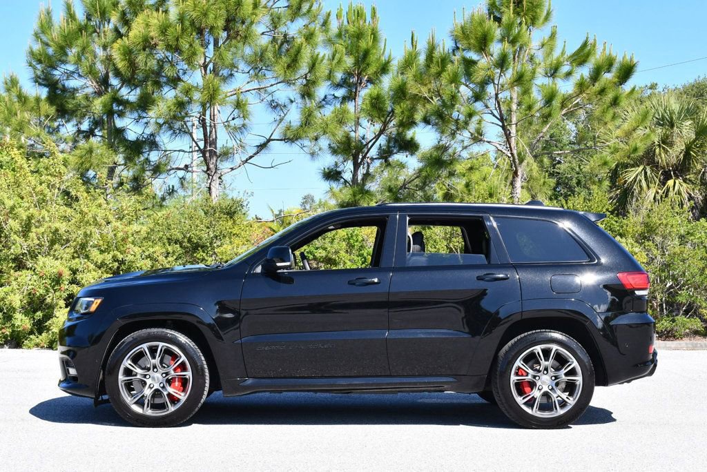 Used 2018 Jeep Grand Cherokee SRT AWD/4WD image 25