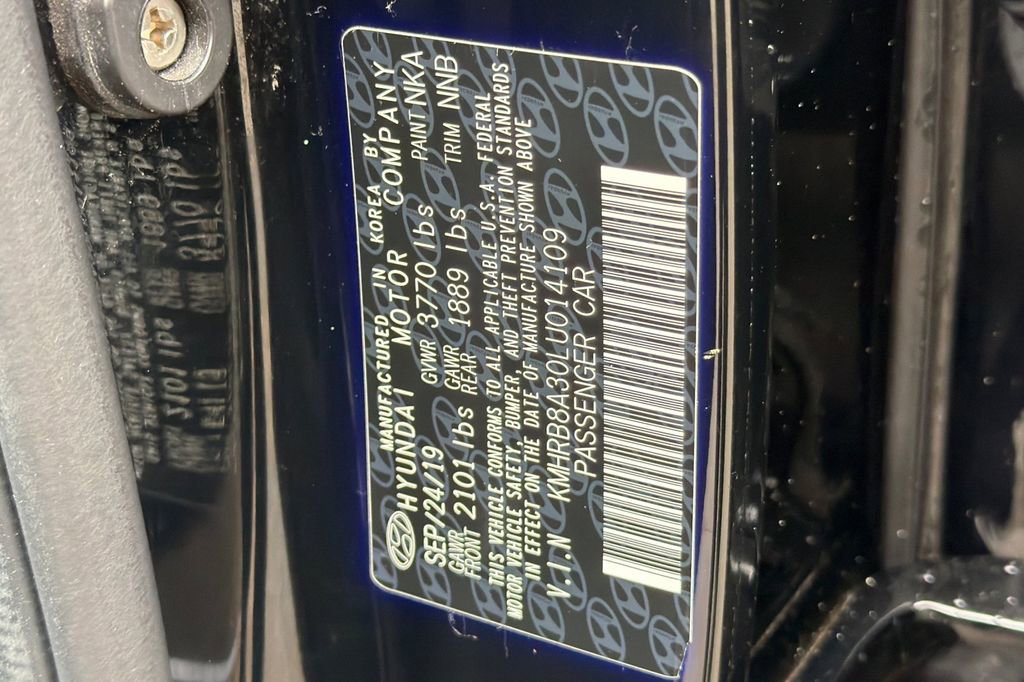 Used 2020 Hyundai Venue SE image 25