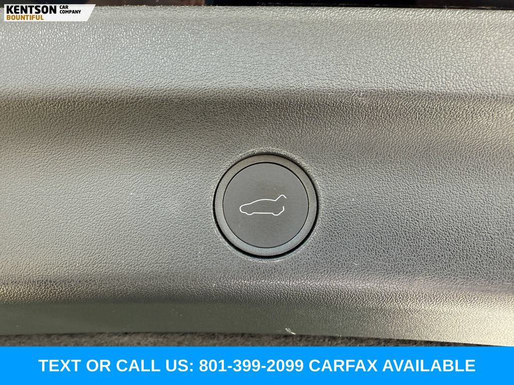 Used 2023 Tesla Model Y Long Range AWD/4WD image 30