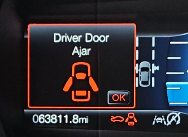 Used 2020 Ford Edge SEL w/ Convenience Package AWD/4WD image 9