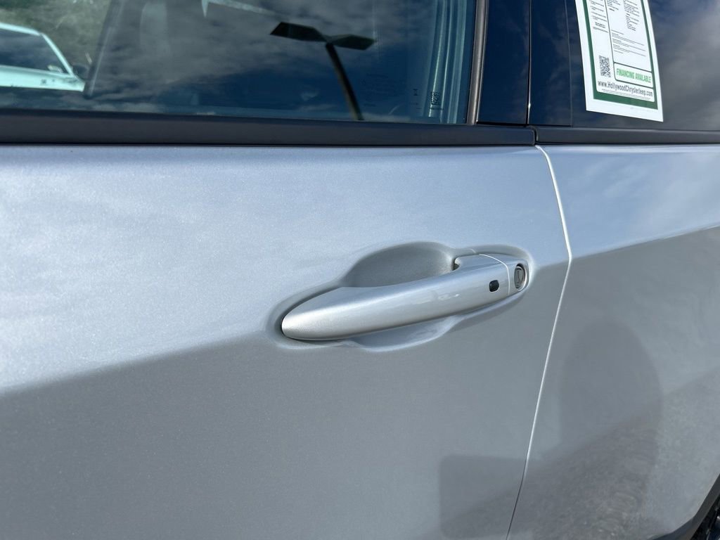 Used 2024 Jeep Compass Trailhawk image 22