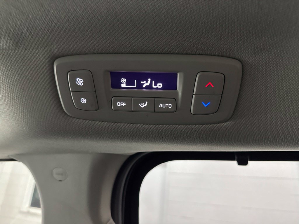 Used 2026 Kia Carnival SX w/ SX Dark Edition Package FWD image 24