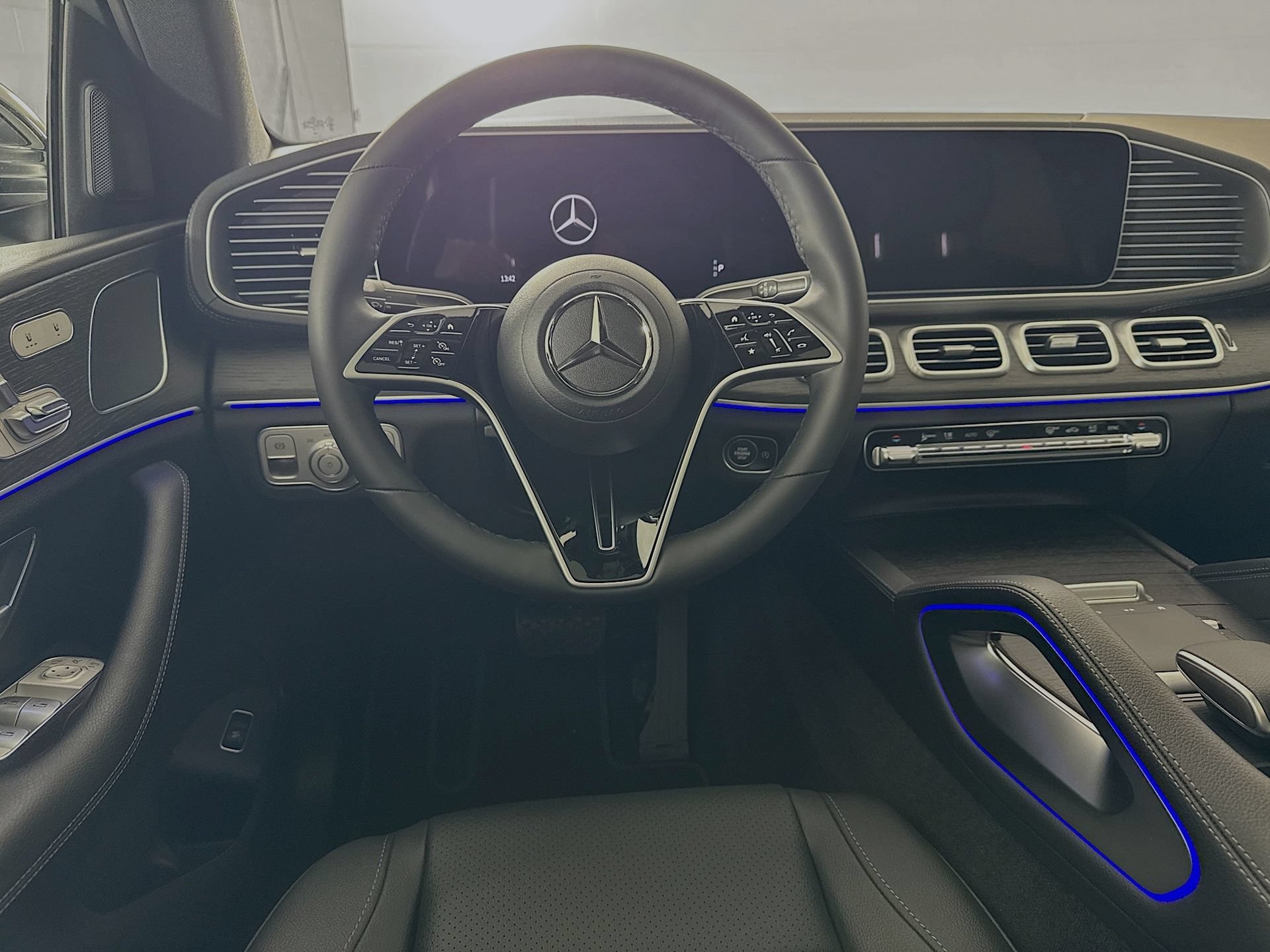 New 2026 Mercedes-Benz GLE 450 4MATIC Coupe image 24