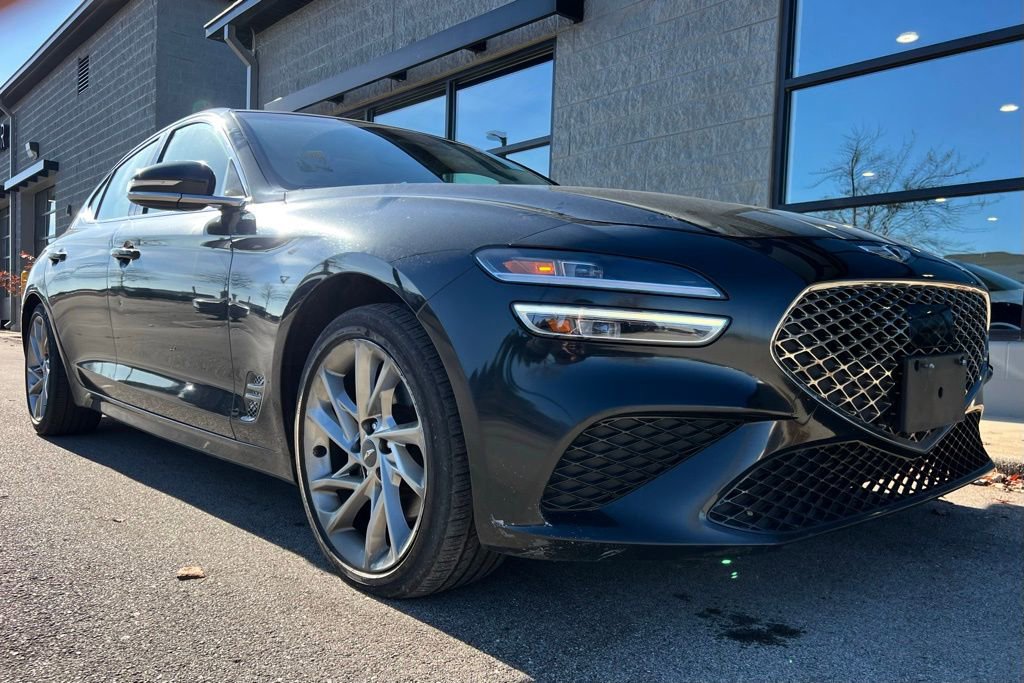 Used 2022 Genesis G70 2.0T image 11