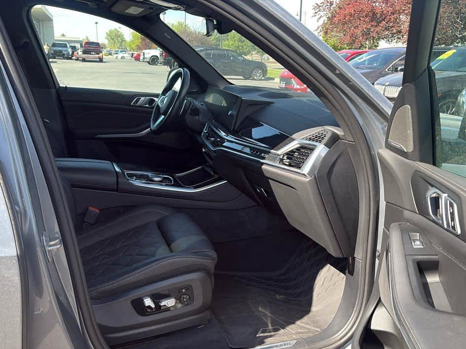 Used 2024 BMW X5 xDrive50e w/ M Sport Package AWD/4WD image 28
