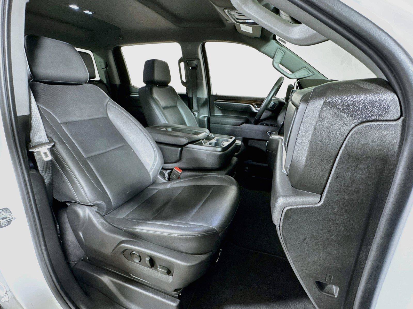 Certified 2025 GMC Sierra 1500 SLT RWD image 26