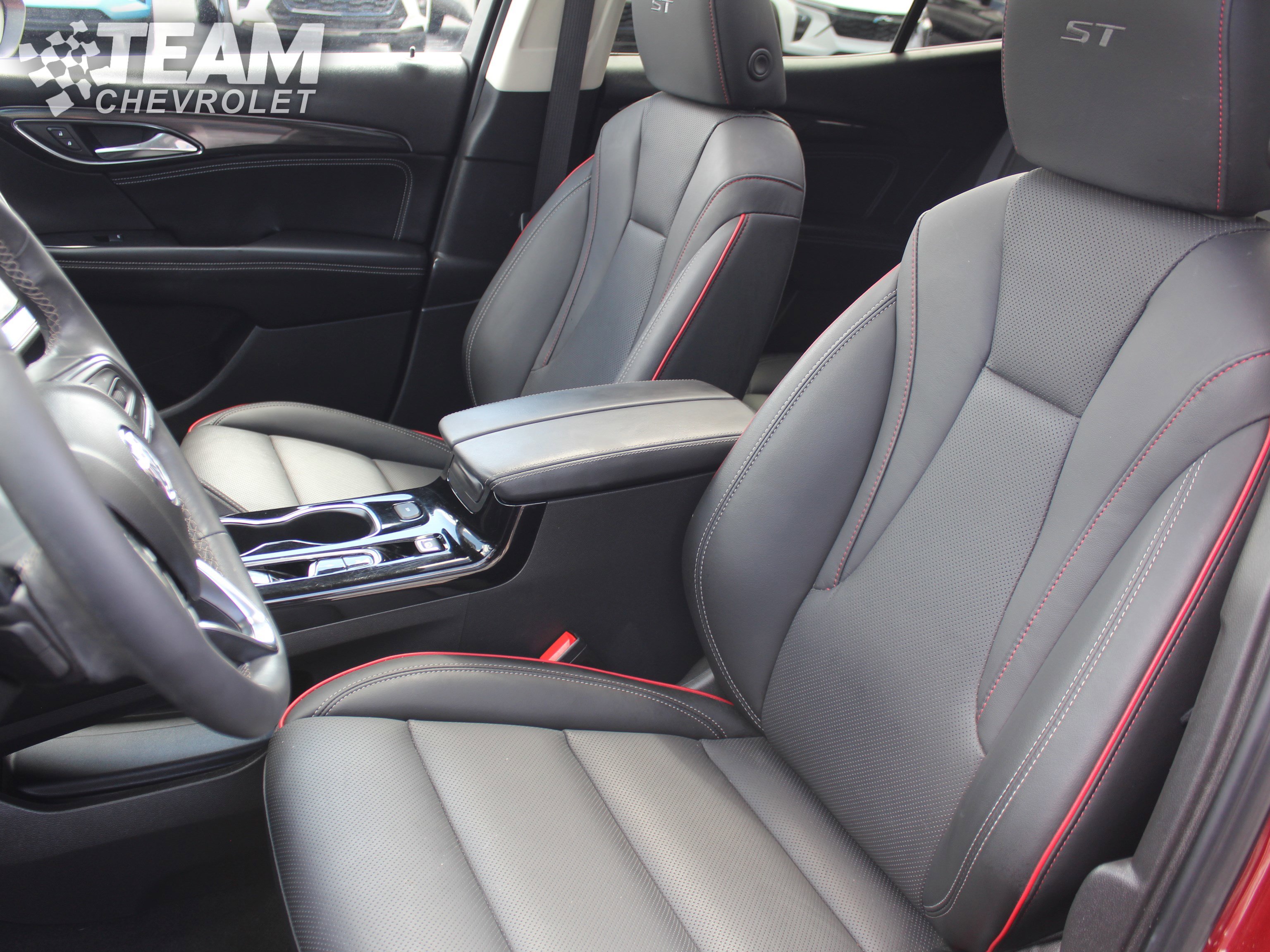 Used 2023 Buick Envision Essence w/ Sport Touring Package AWD/4WD image 11
