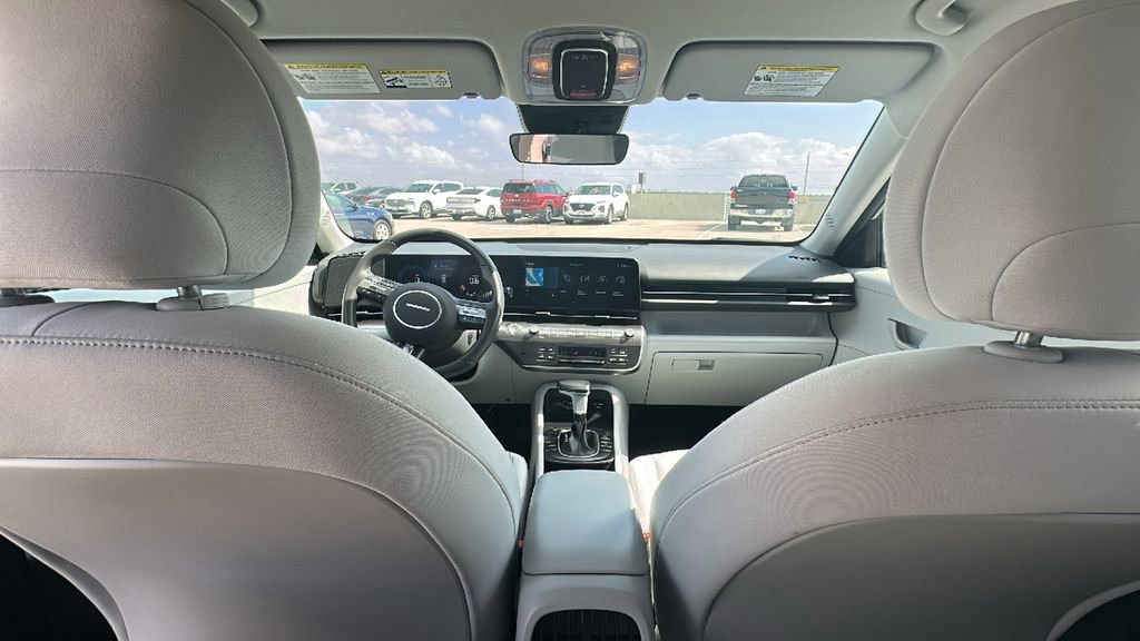 Certified 2025 Hyundai Kona SEL image 29