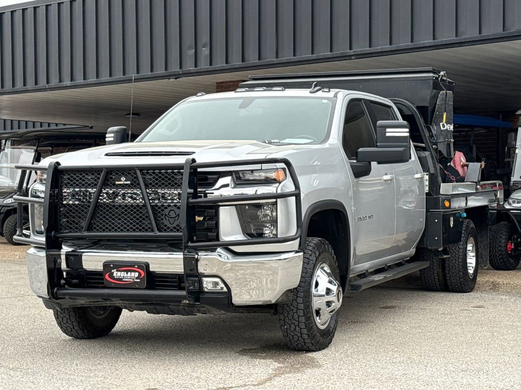 Used 2023 Chevrolet Silverado 3500 LT w/ Convenience Package AWD/4WD image 3