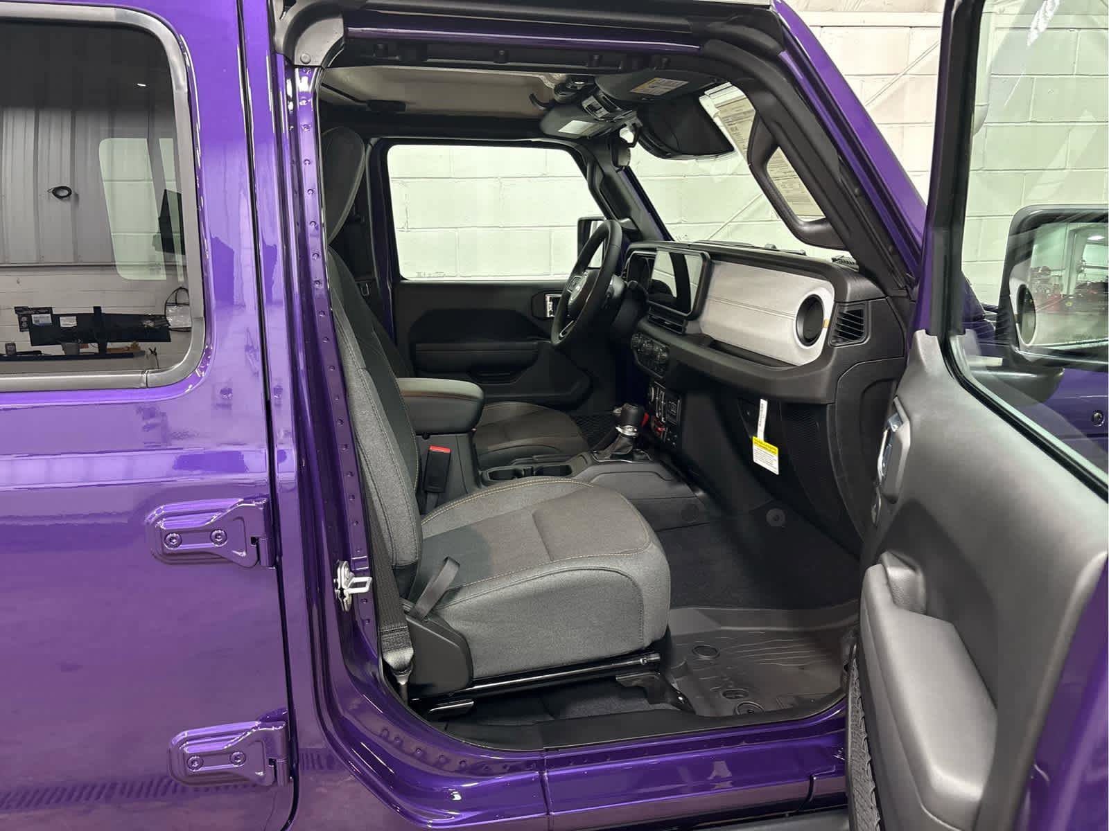 New 2026 Jeep Gladiator Sport AWD/4WD image 35