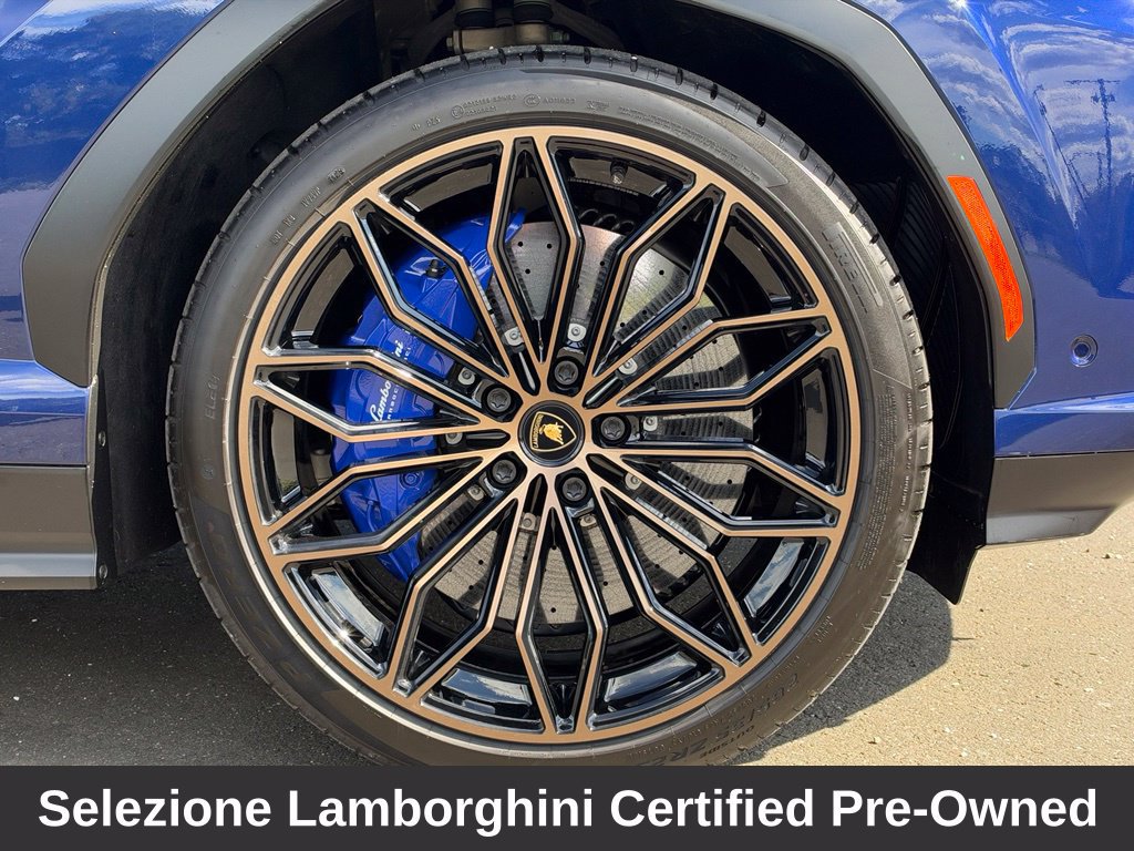 Used 2025 Lamborghini Urus SE AWD/4WD image 15
