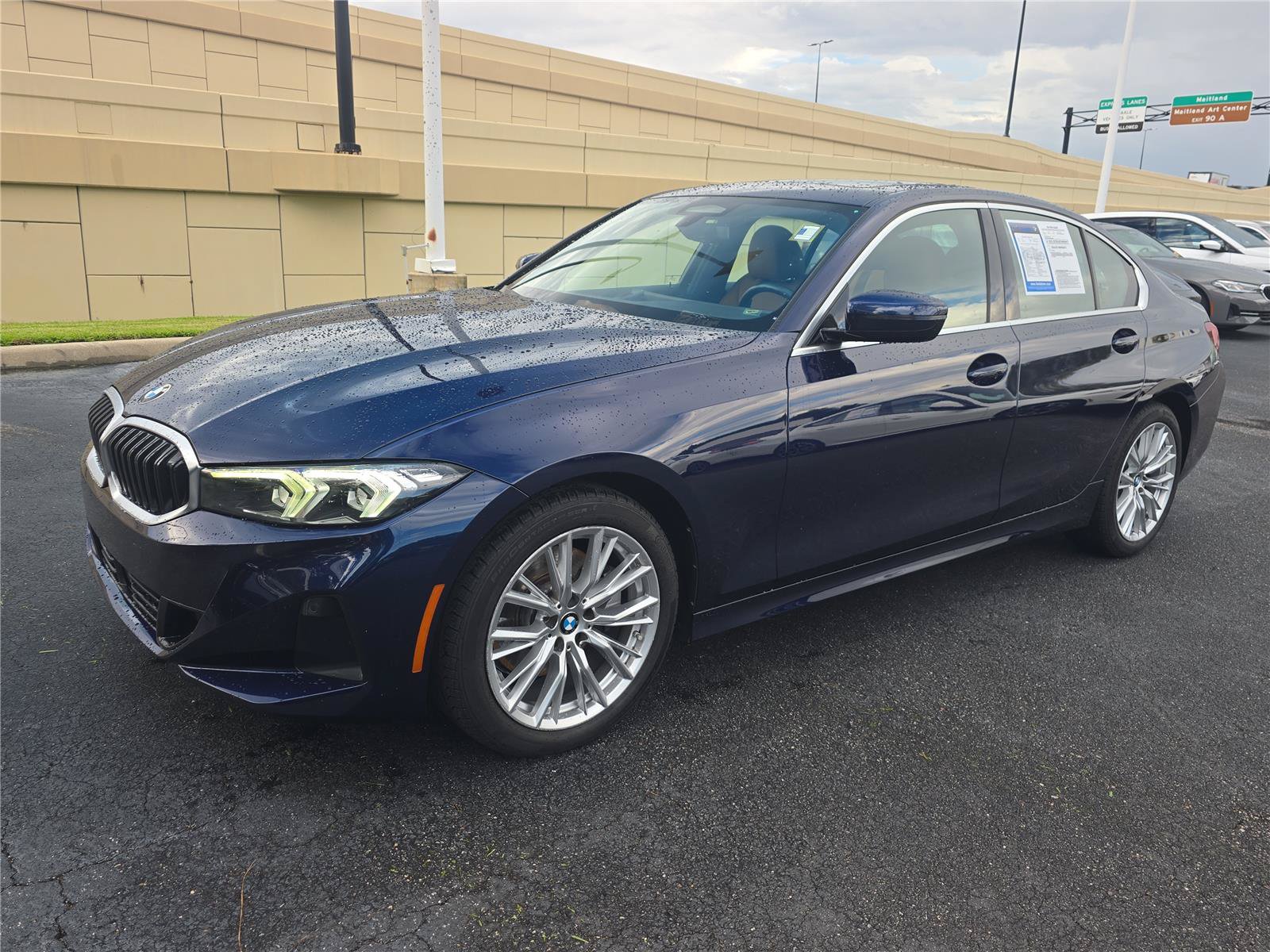 Certified 2024 BMW 330i Sedan RWD image 5