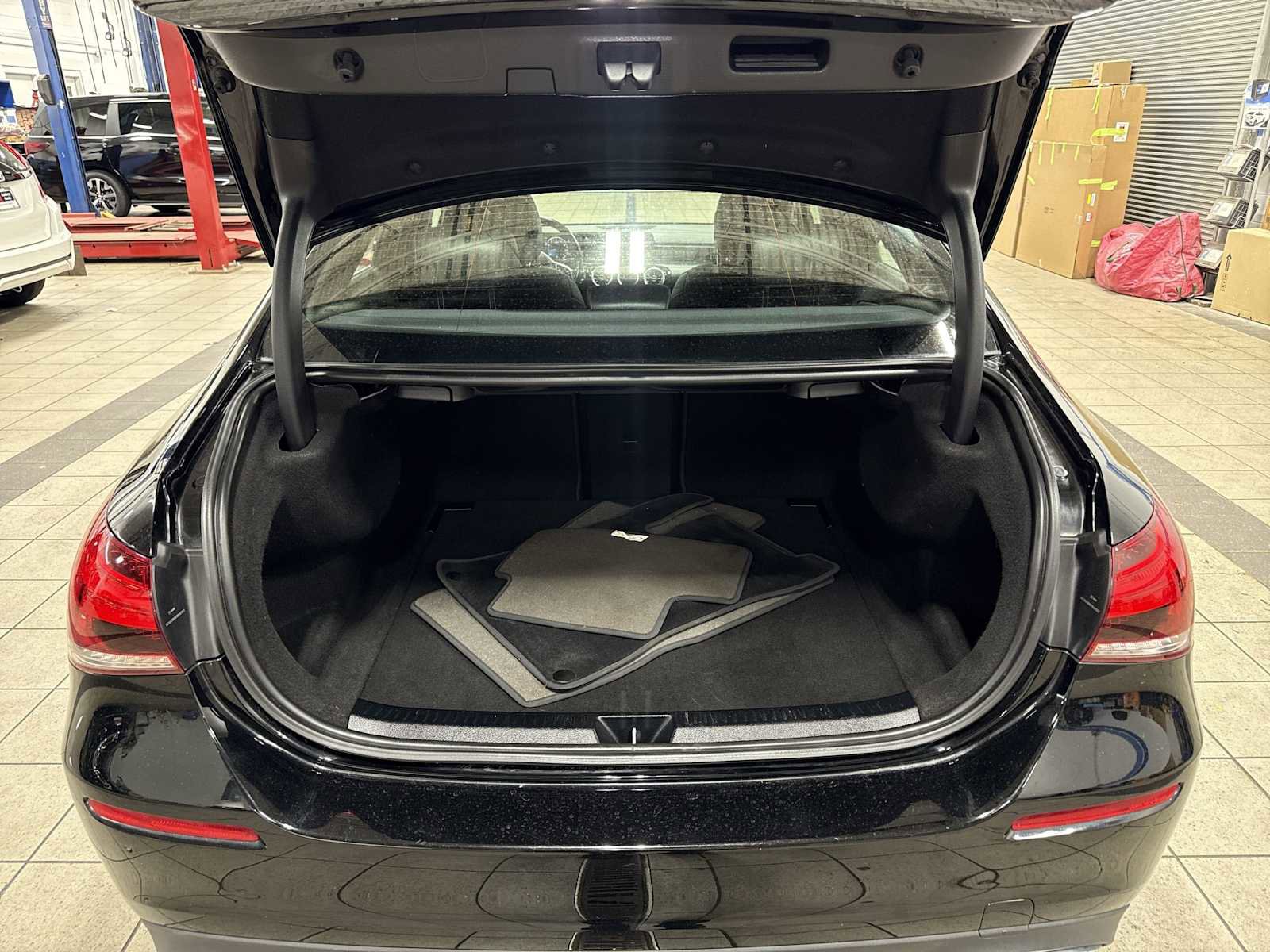 Used 2022 Mercedes-Benz A 220 4MATIC image 10