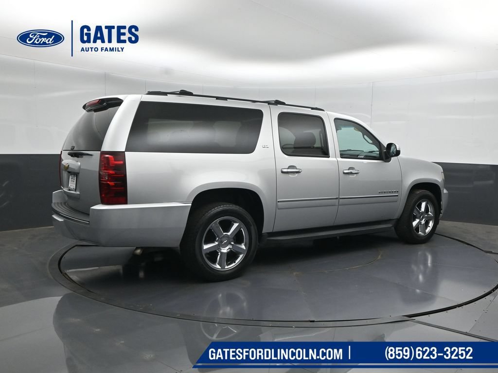 Used 2014 Chevrolet Suburban LTZ AWD/4WD image 2