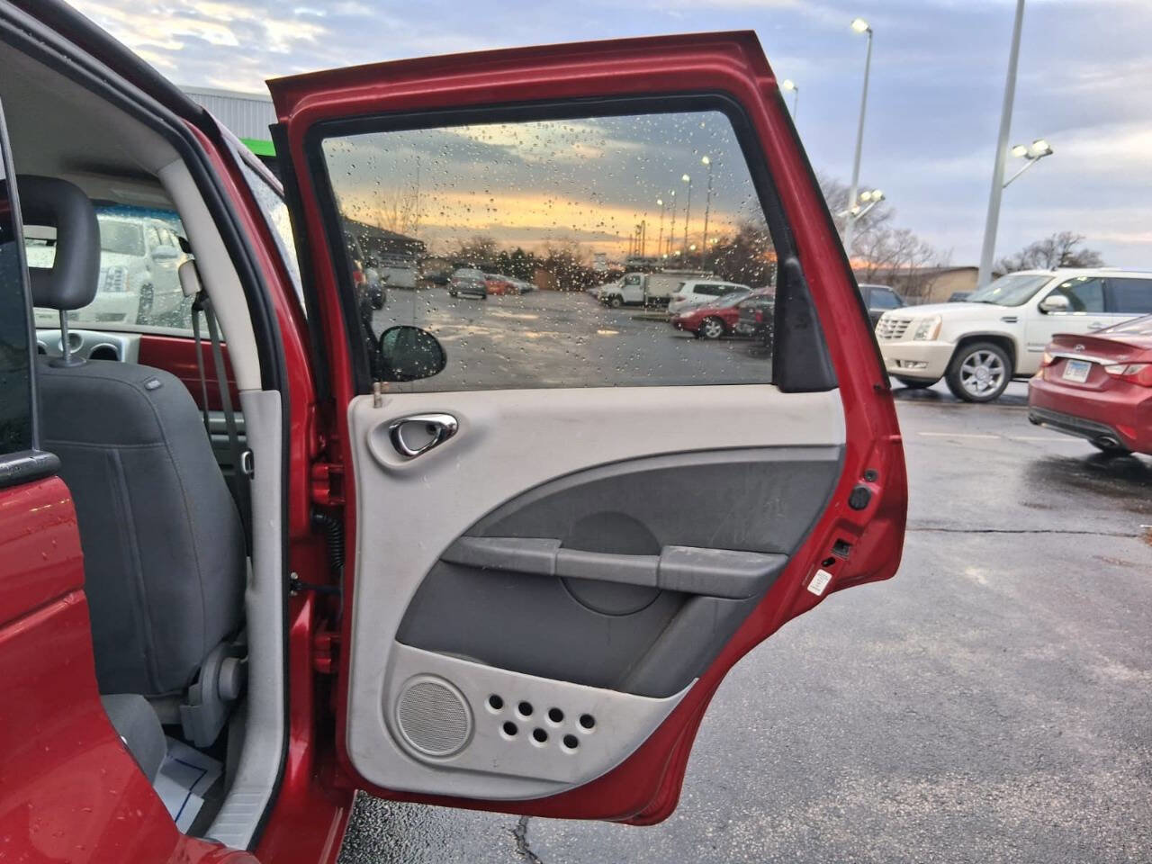 Used 2009 Chrysler PT Cruiser image 11
