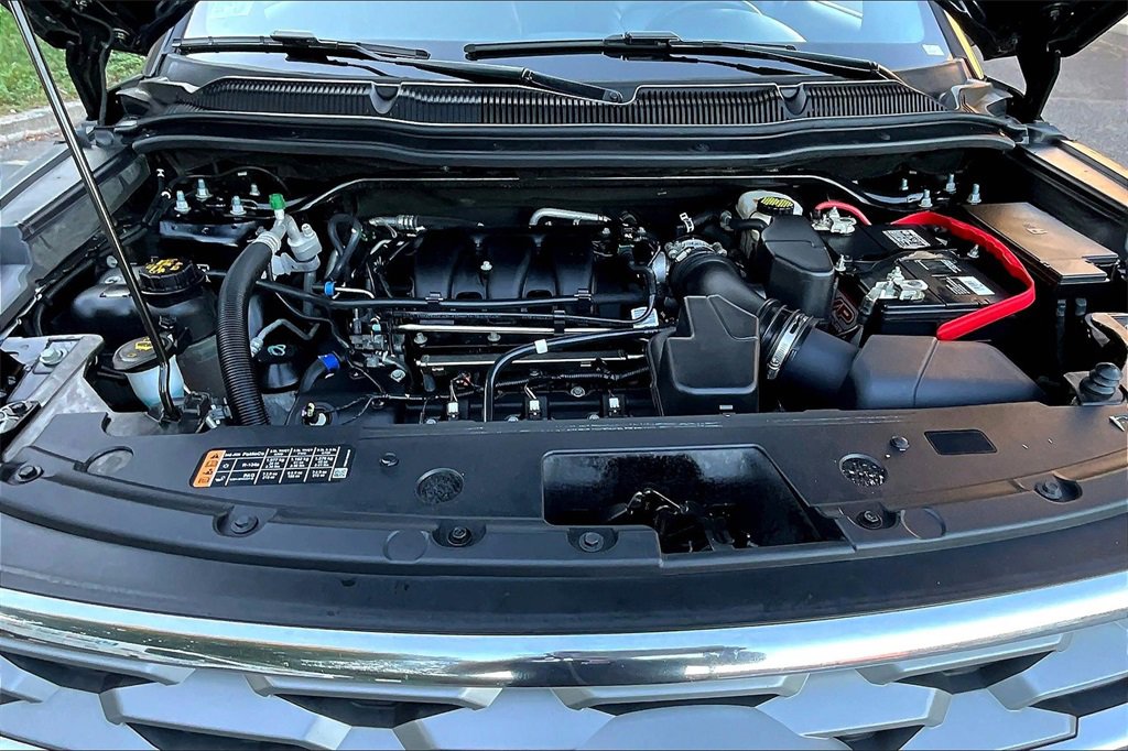 Used 2019 Ford Explorer Limited w/ Class III Trailer Tow Package image 28