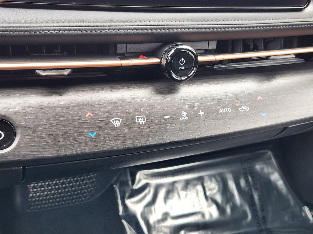 Used 2024 Nissan Ariya FWD image 16