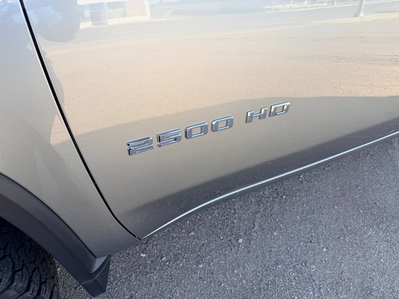 Used 2024 Chevrolet Silverado 2500 Custom w/ Custom Value Package AWD/4WD image 8