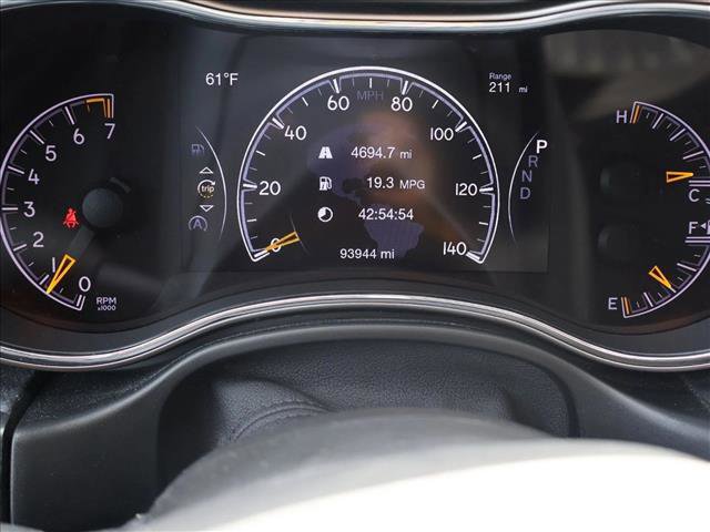 Used 2019 Jeep Grand Cherokee Limited w/ Luxury Group II AWD/4WD image 13