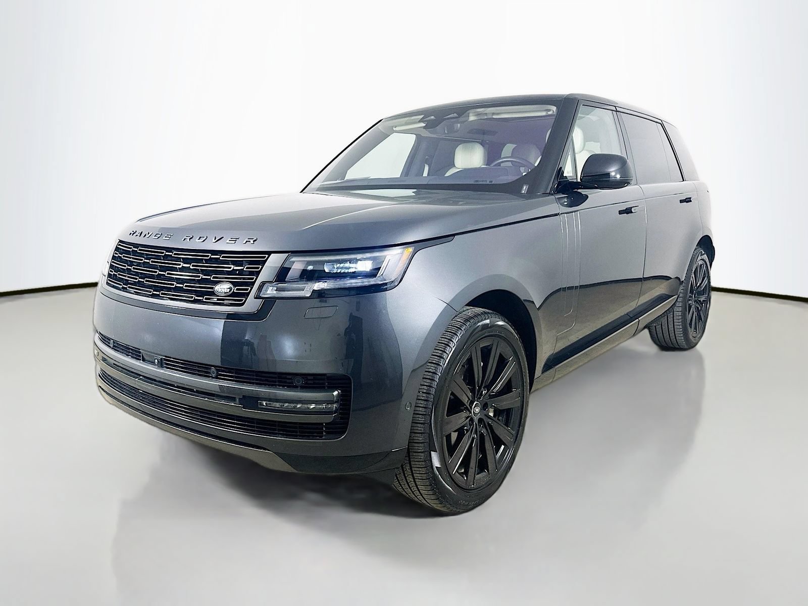 Used 2023 Land Rover Range Rover Long Wheelbase SE AWD/4WD image 1