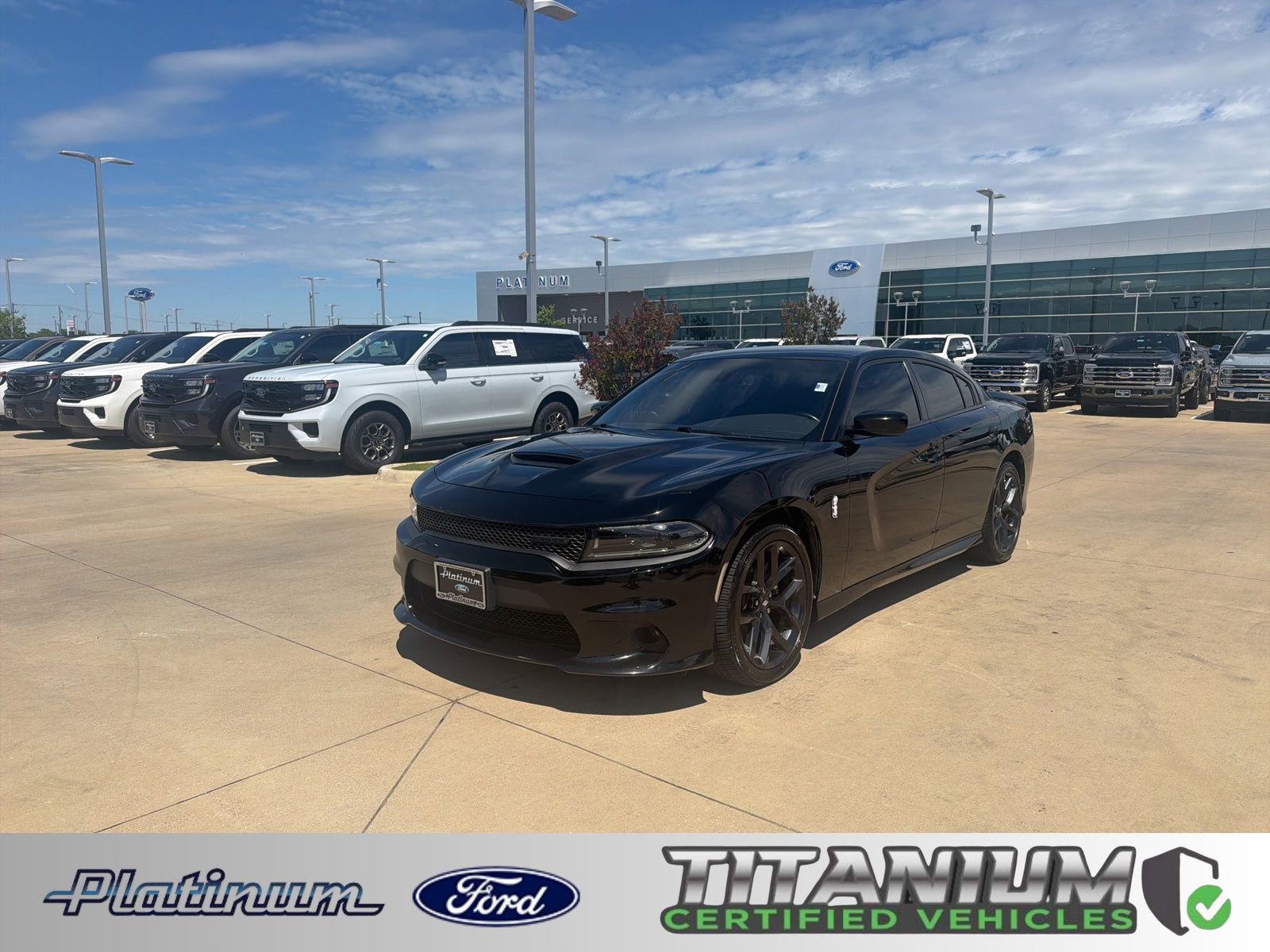Used 2022 Dodge Charger R/T w/ Blacktop Package