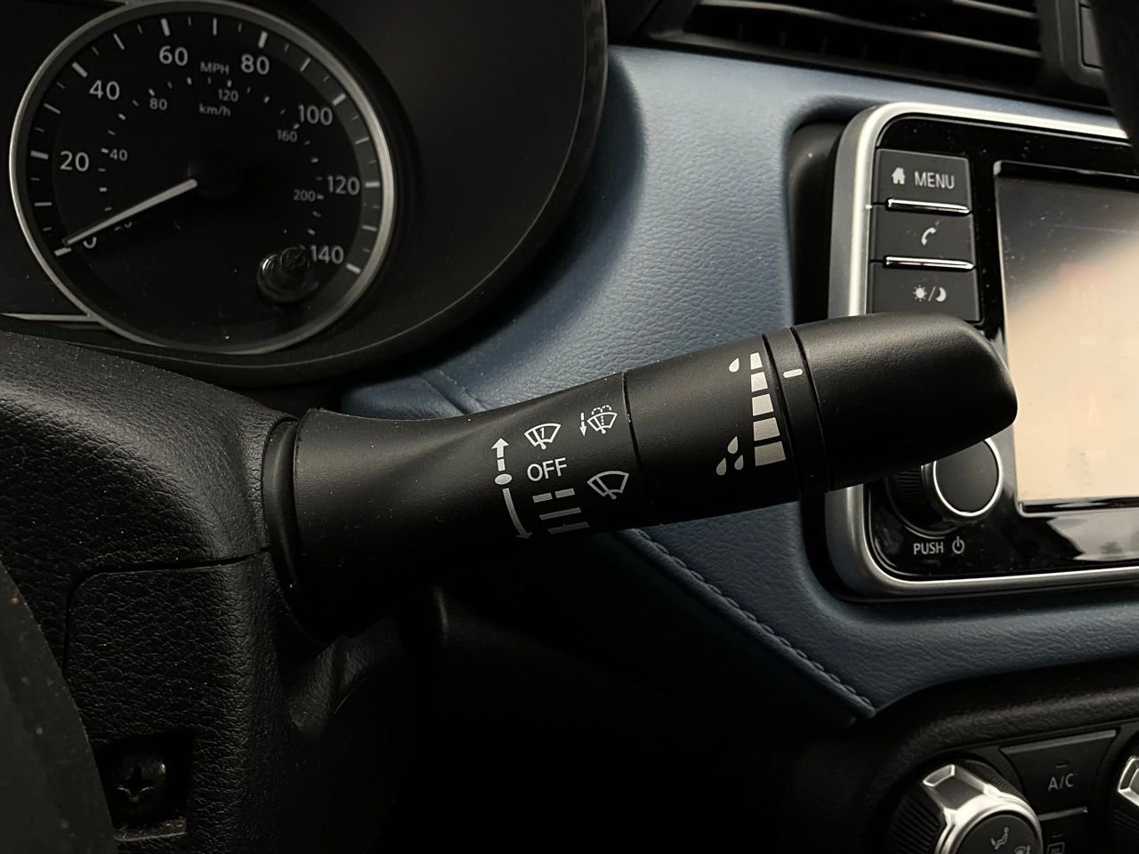 Used 2025 Nissan Versa SV image 32