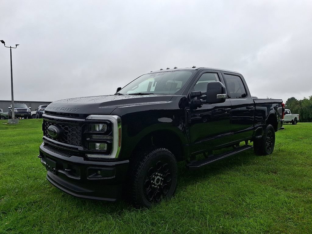 New 2026 Ford F250 Lariat w/ Black Appearance Package AWD/4WD image 2