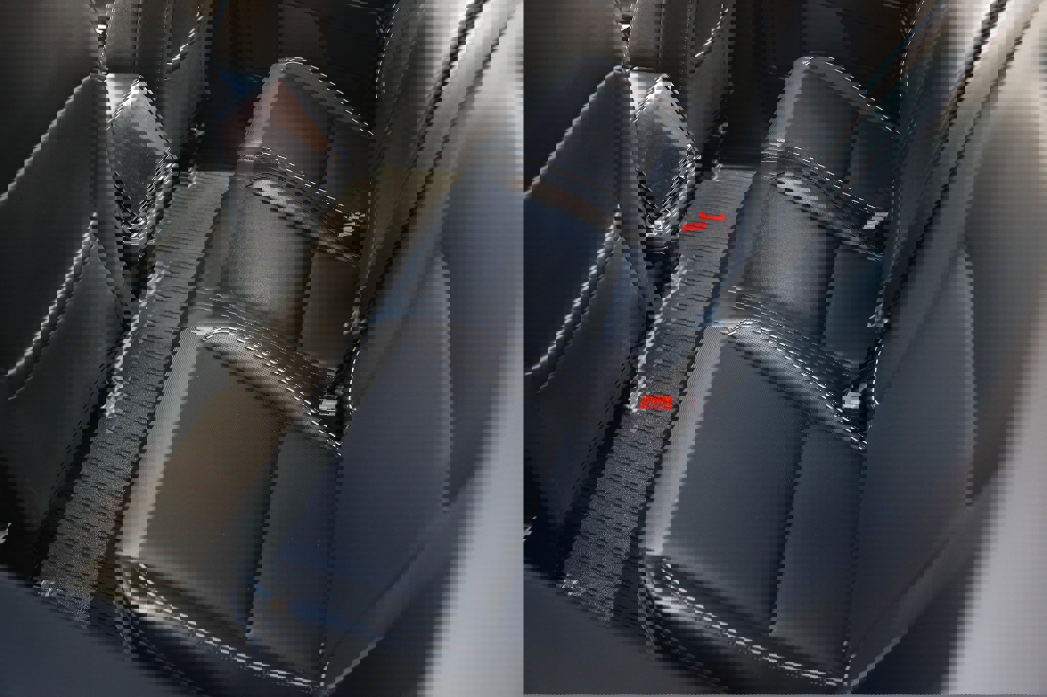 Used 2024 Tesla Cybertruck AWD Crew Cab image 13