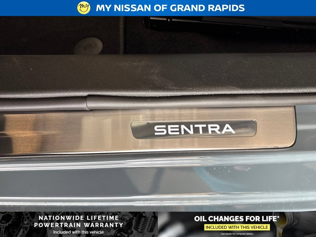 New 2026 Nissan Sentra SR w/ Floor Mat Package FWD image 13