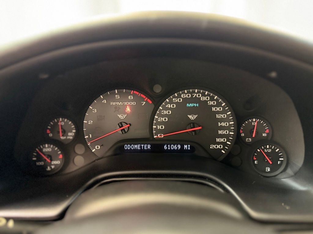 Used 2002 Chevrolet Corvette Convertible w/ Preferred Equipment Group2 RWD image 22