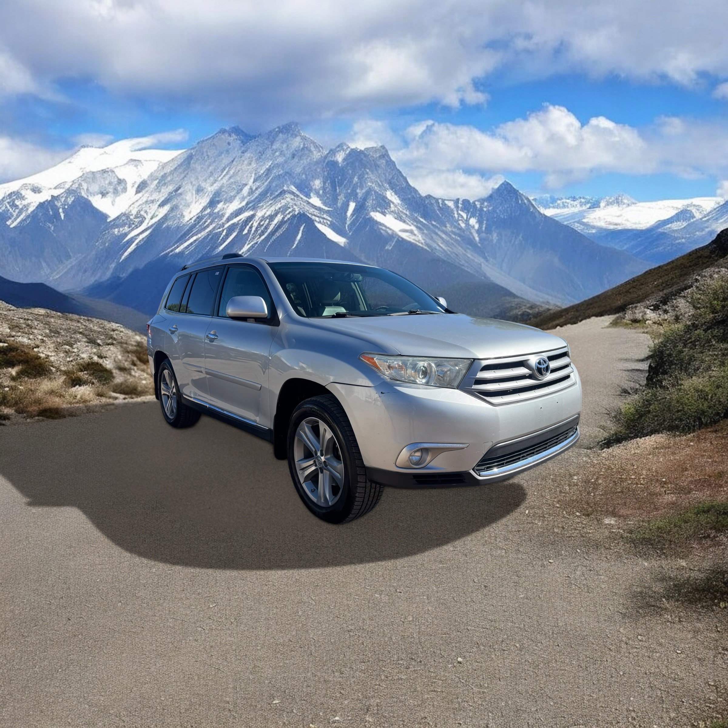 Used 2012 Toyota Highlander Limited w/ Tow Pkg image 7