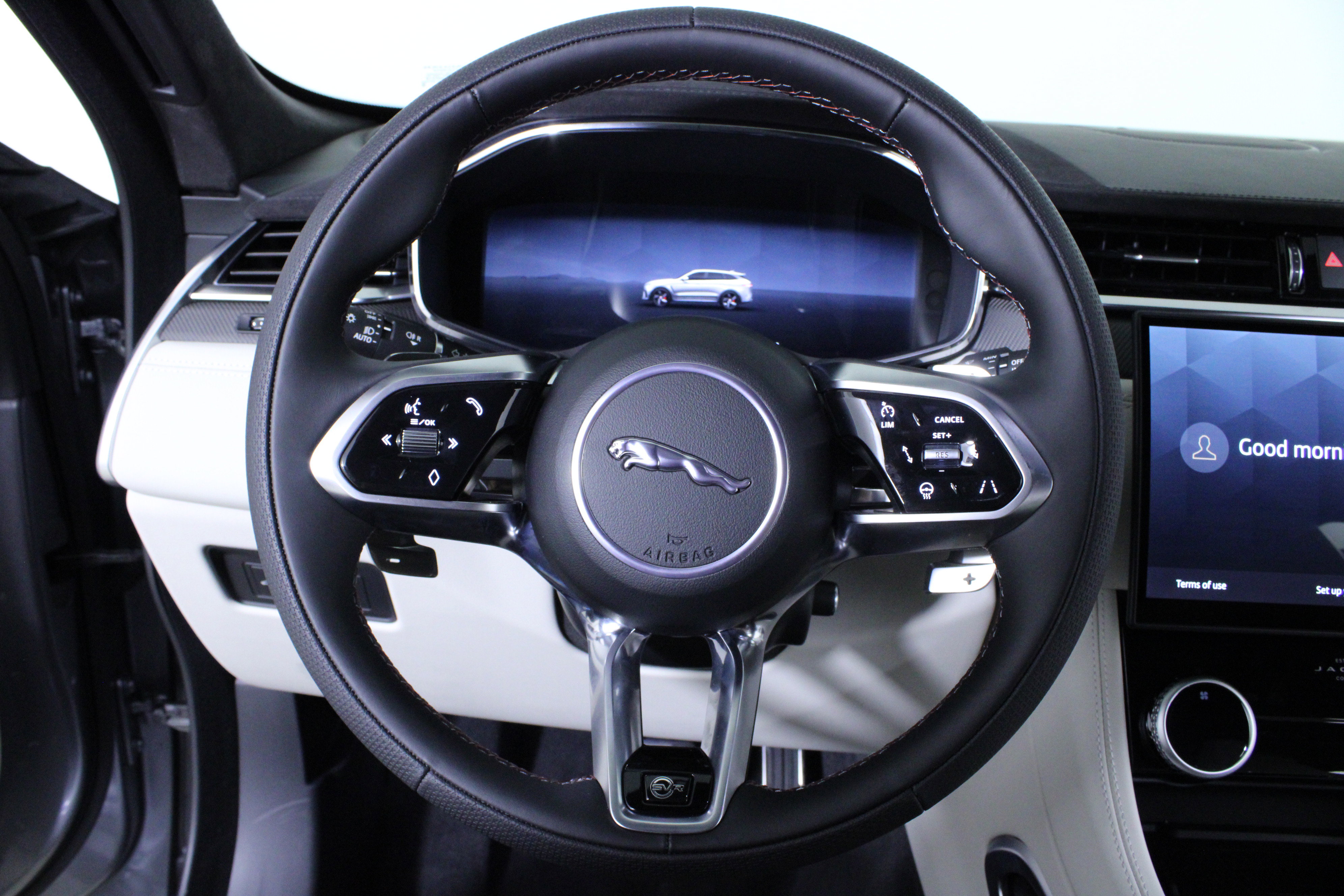 New 2026 Jaguar F-PACE SVR 575 Edition image 17