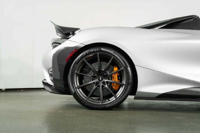 Used 2022 McLaren 765LT RWD image 10