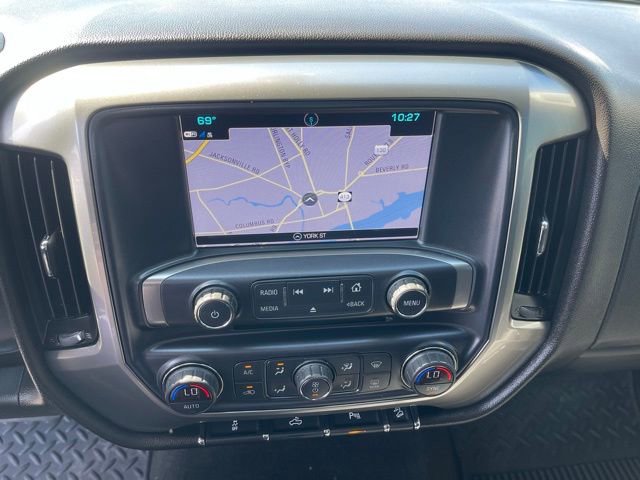Used 2018 Chevrolet Silverado 1500 LT w/ Midnight Edition AWD/4WD image 21