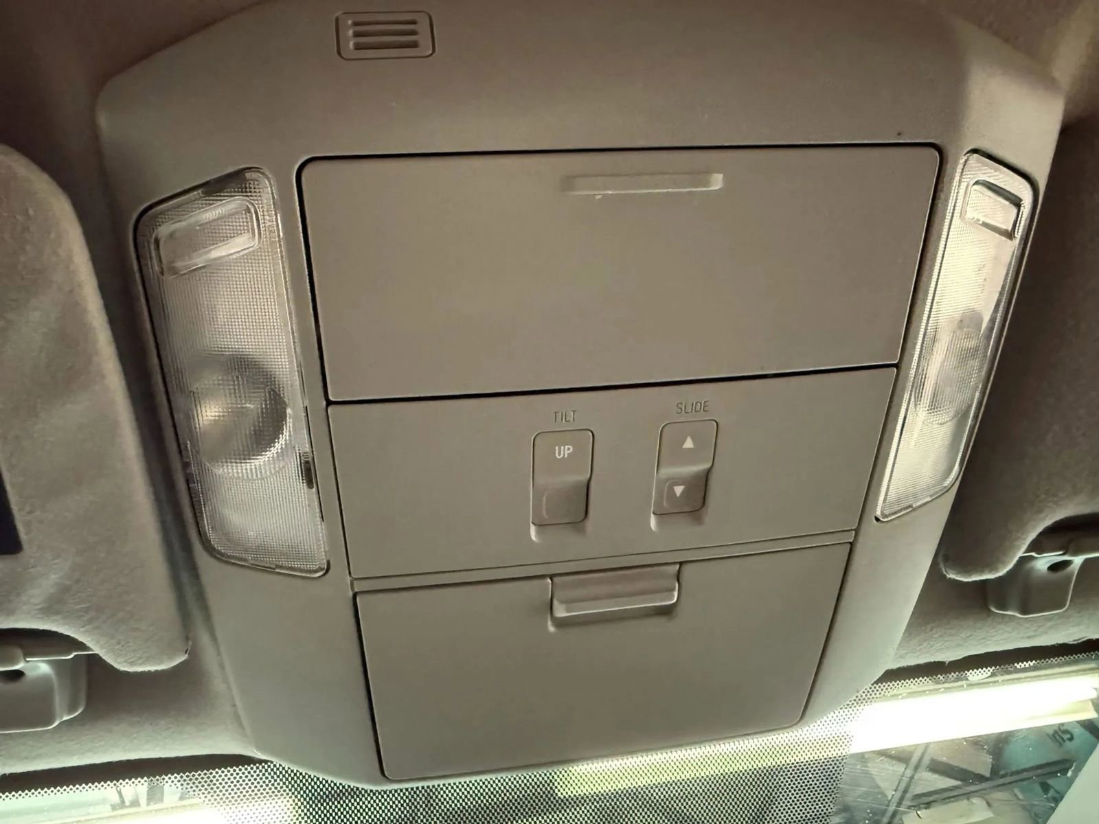 Used 2013 Toyota Sequoia SR5 image 35