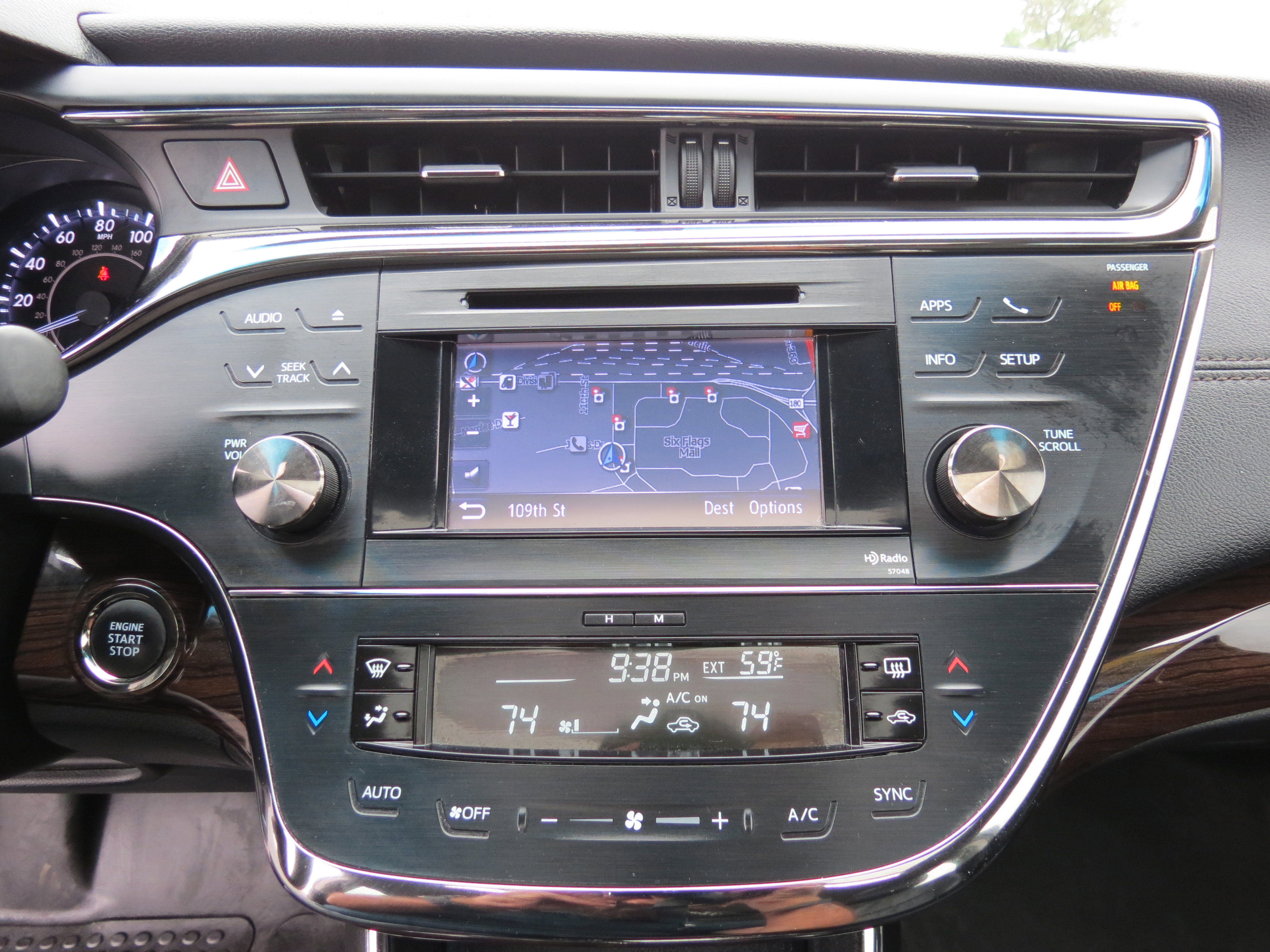 Used 2013 Toyota Avalon XLE Touring image 21