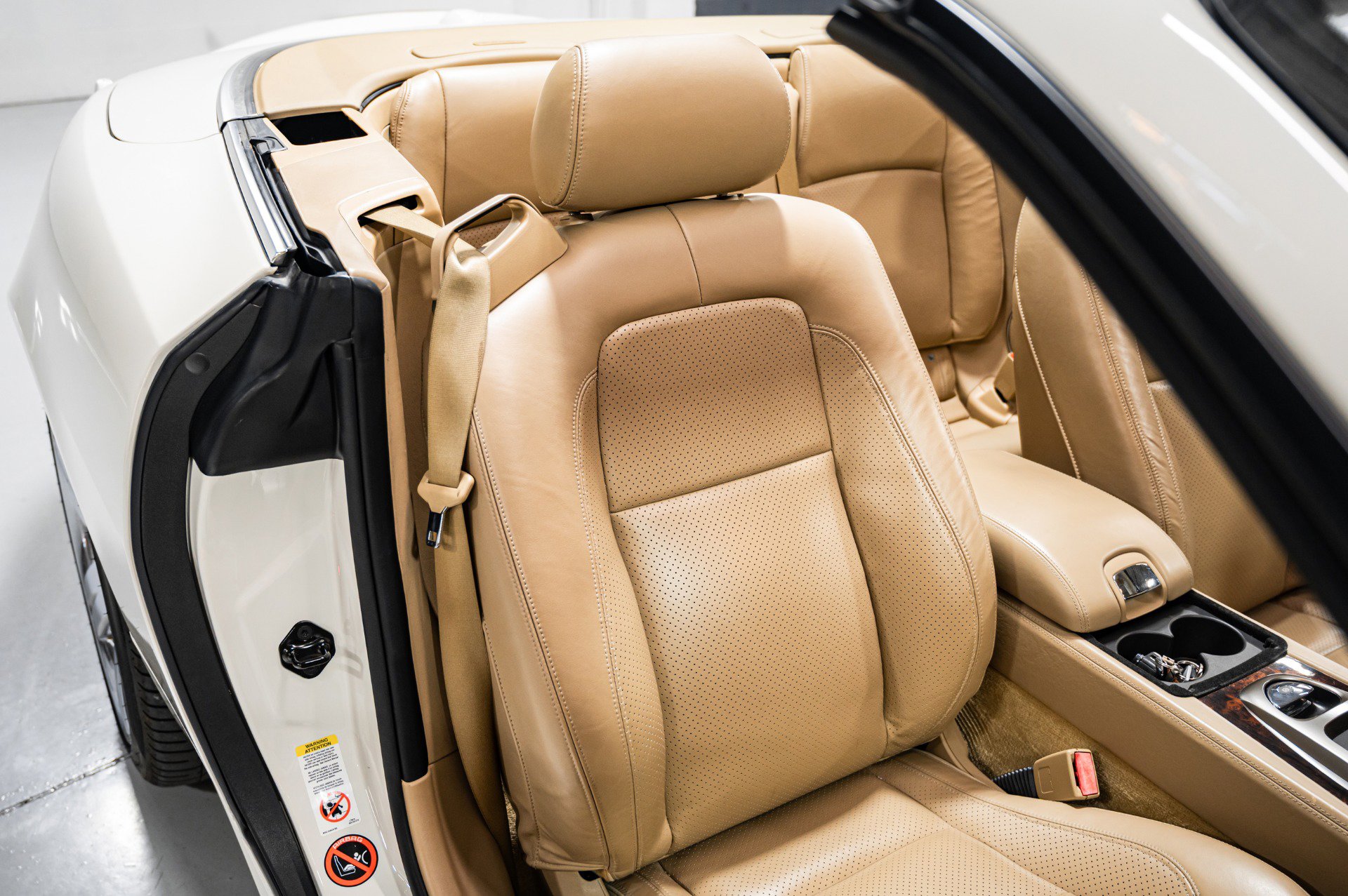 Used 2007 Jaguar XK Convertible image 28