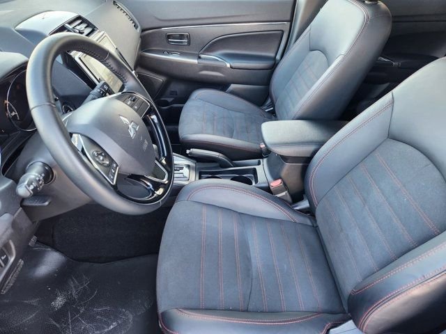 Used 2025 Mitsubishi Outlander Sport AWD image 4