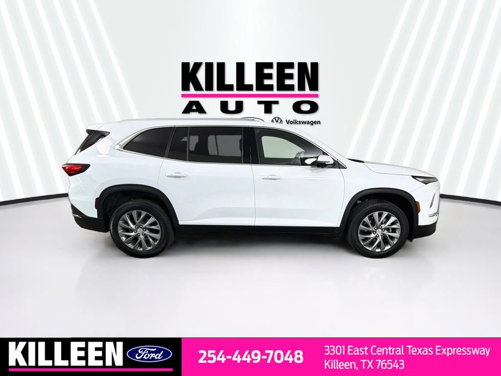 Used 2025 Buick Enclave Preferred AWD/4WD image 10