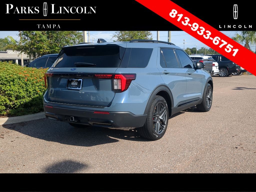 Used 2025 Ford Explorer ST-Line w/ Premium Package RWD image 4